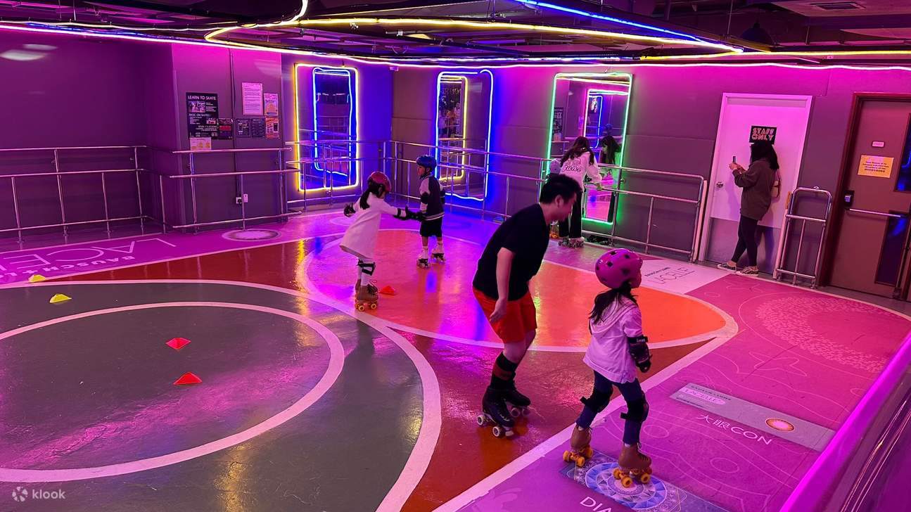 Bun's 2020 ประสบการณ์สเก็ตอินไลน์สไตล์เรโทรในร่ม｜ไล่จือ角｜ไคว่ชุง